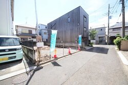 61869g2.jpg