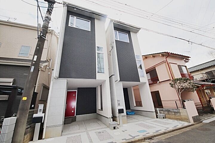 voise6.9.15aki.jpg