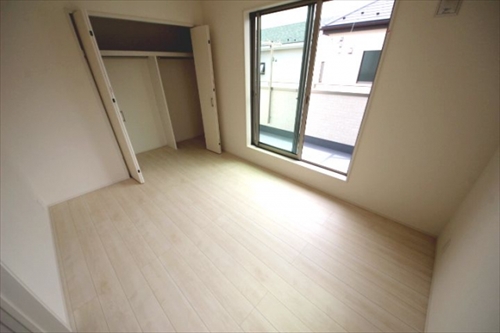 32870y5.jpg